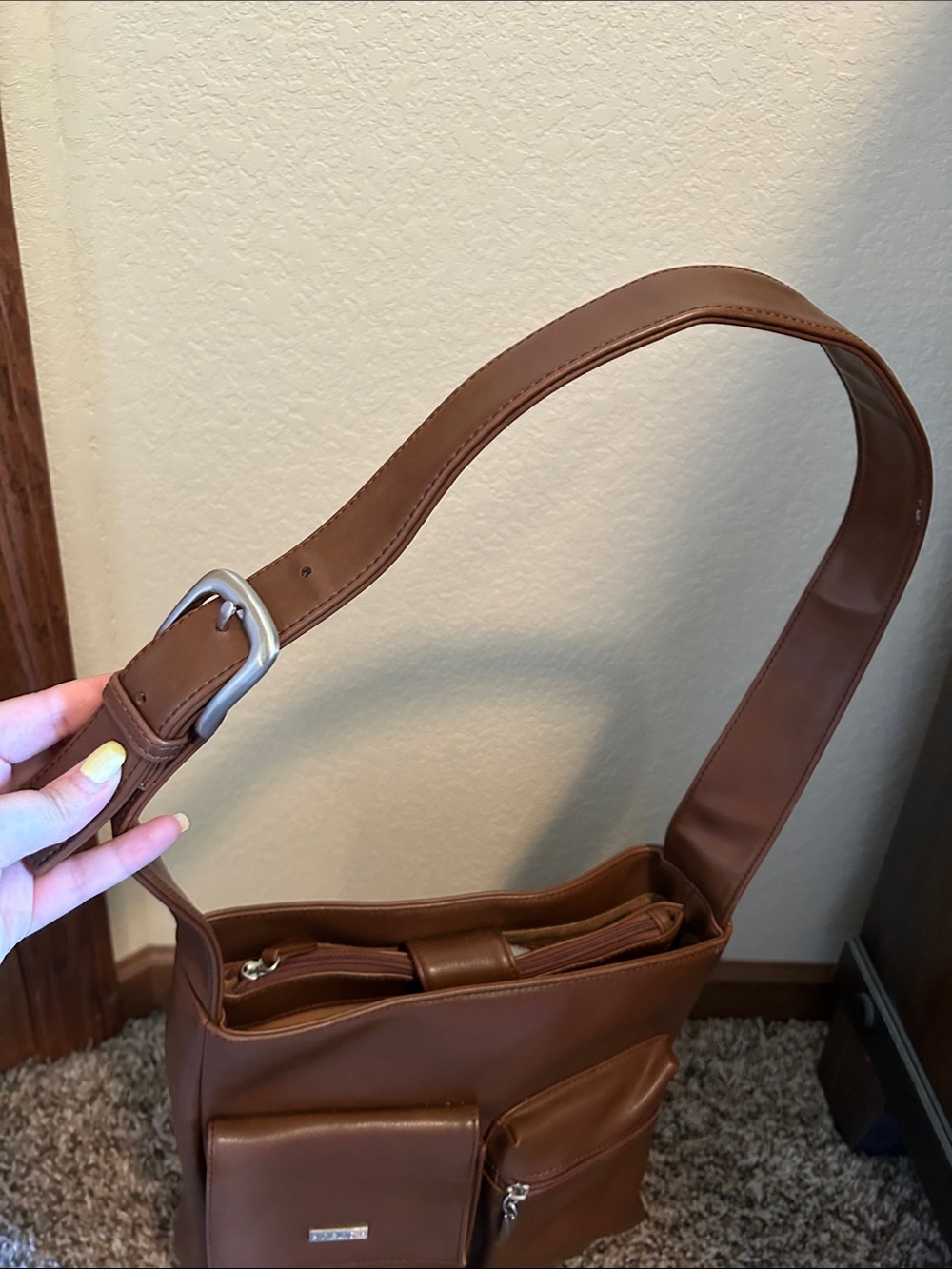 Relic Genuine Leather Brown Adjustable Shoulder Bag Multi Pocket Everyday Purse - Picture 7 of 11